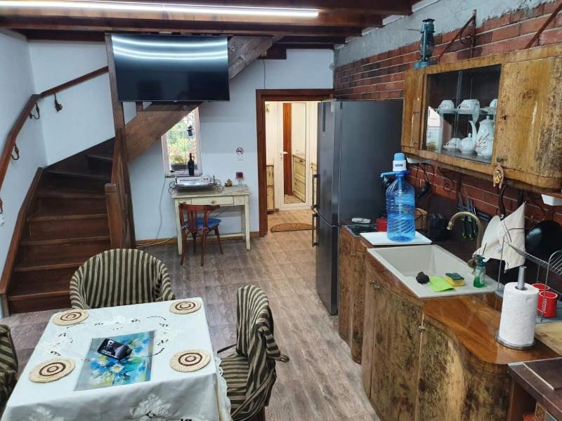 Modern And Old Lodge София Экстерьер фото